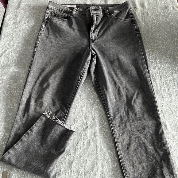 NWOT GAP raw hem jeggings - Picture 1 of 3